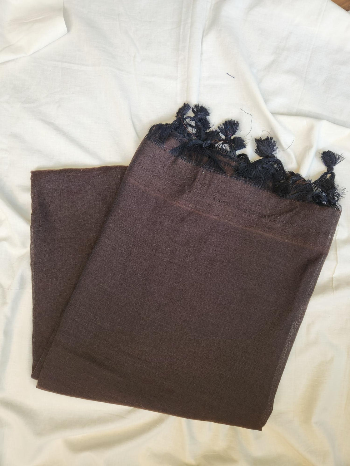 Eterna Ebony Handloom Saree – Deep Coffee Brown Minimalist Drape