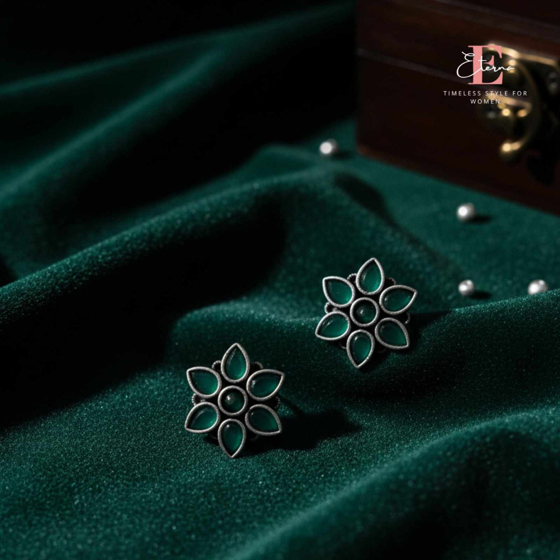 Eterna Emerald Bloom Studs