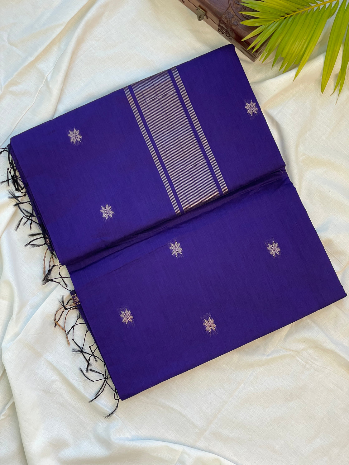 Eterna Maheshwari Amethyst Saree